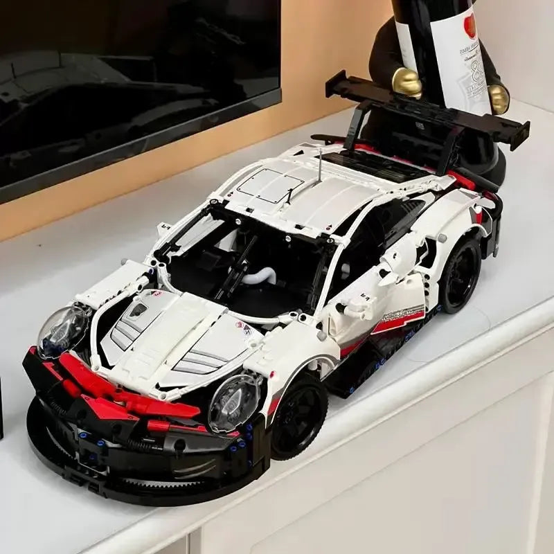 911 RSR with RC Engine and LED Lights
